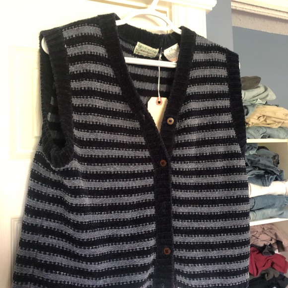 Vintage sweater vest!!! 90s authentic! - Picture 2 of 2